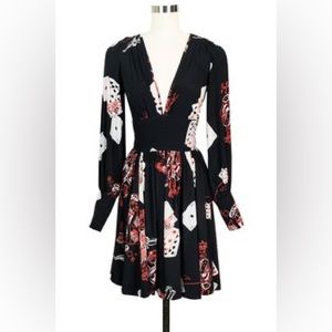 Trashy Diva Deep Queen of Hearts Deep Cut Bianca Dress sz 4 NWT